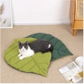 Autumn and winter thickened leaf shape pet floor mat cat pet mat cotton fabric kennel cat mat